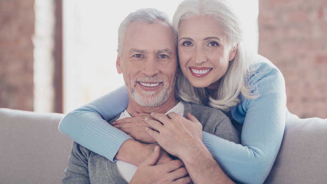 Smling mature couple Photo